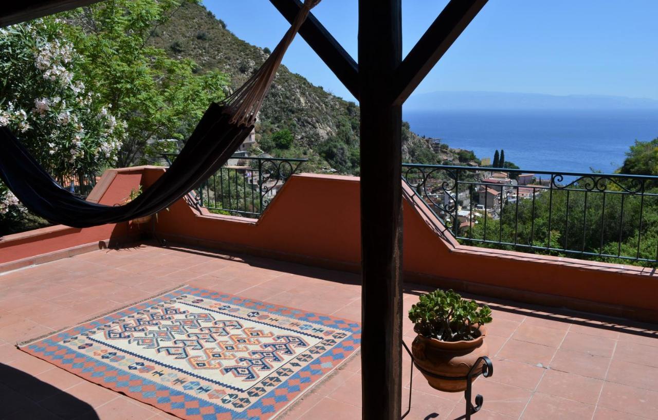 Villa Vittorio - Splendid Panoramic Sea View Terrace Taormina Exterior photo