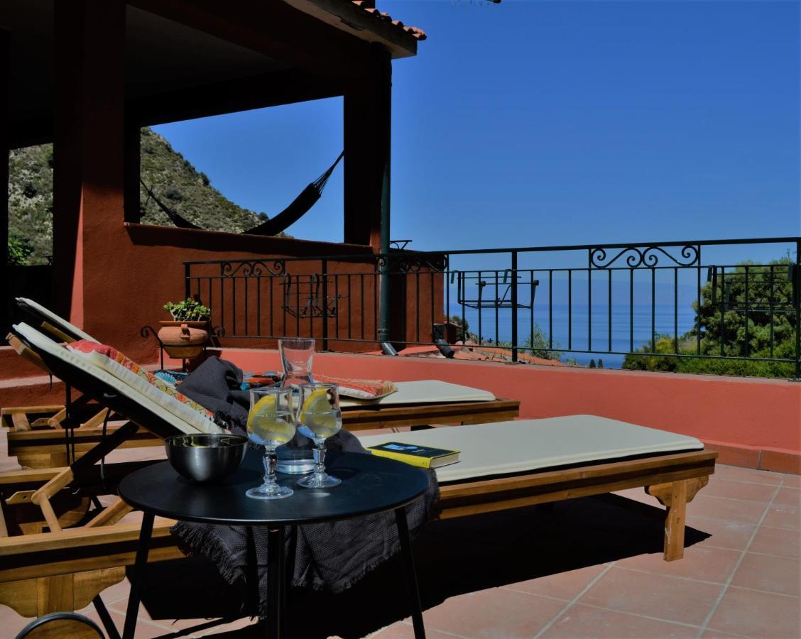Villa Vittorio - Splendid Panoramic Sea View Terrace Taormina Exterior photo