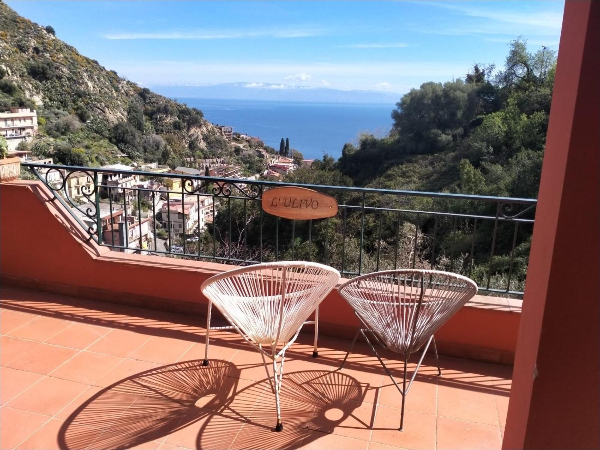 Villa Vittorio - Splendid Panoramic Sea View Terrace Taormina Exterior photo