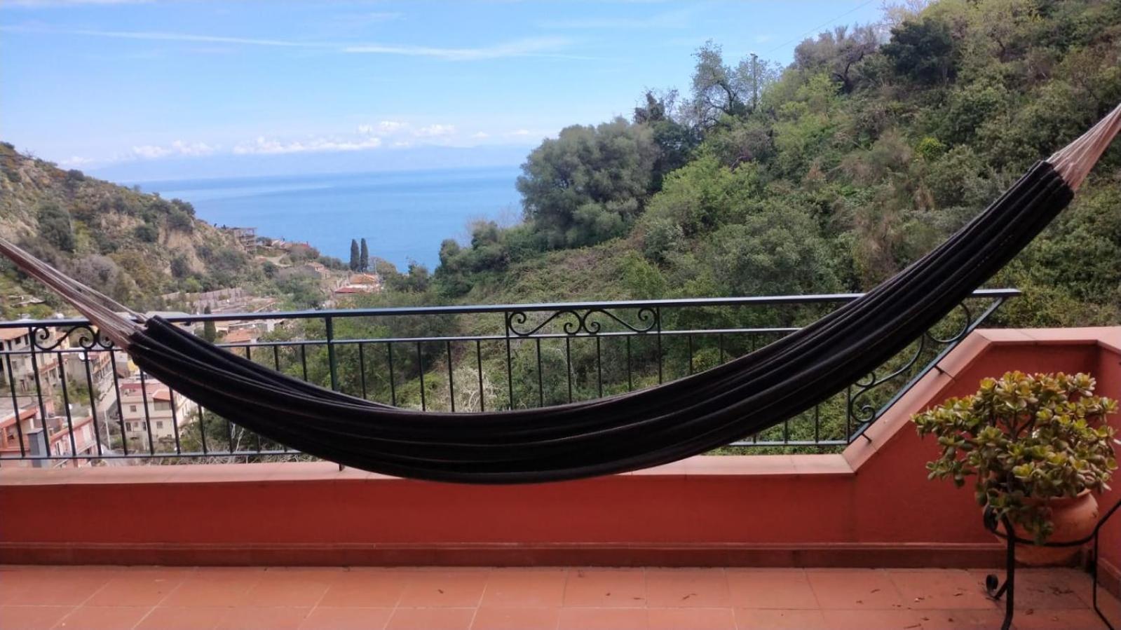 Villa Vittorio - Splendid Panoramic Sea View Terrace Taormina Exterior photo